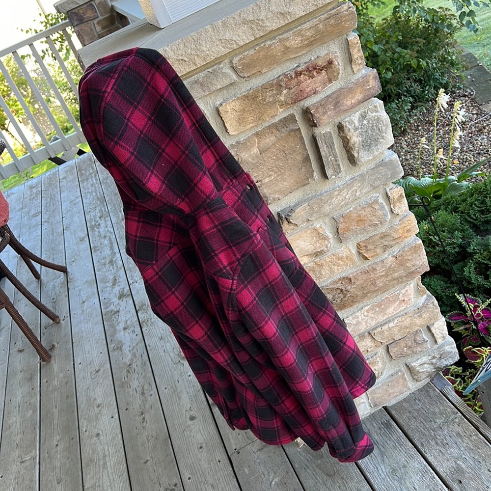 Boston Traders Pink and Black Plaid Women's Top - Picture 9 of 9
